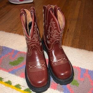 Perfect Red Round Cowboy Boots
